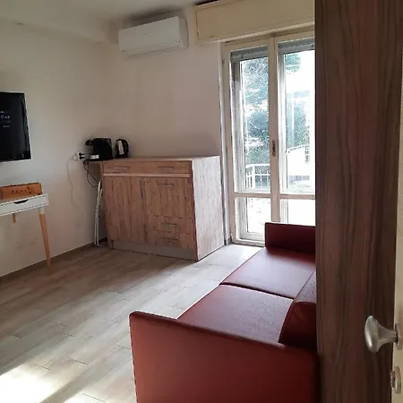 Adg Emilia 10 Del Garda Apartment